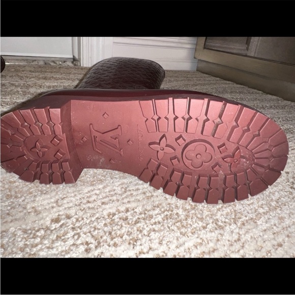 Authentic Louis Vuitton Rain boots size 5 - Picture 5 of 6